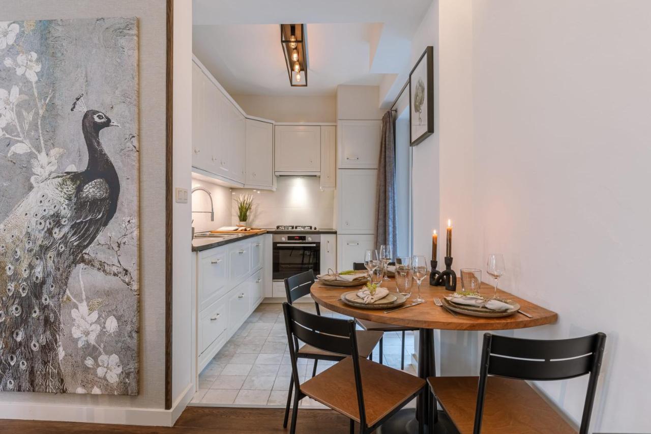 Authentic Apartment In The Heart Of アントウェルペン エクステリア 写真