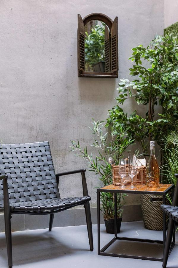 Authentic Apartment In The Heart Of アントウェルペン エクステリア 写真